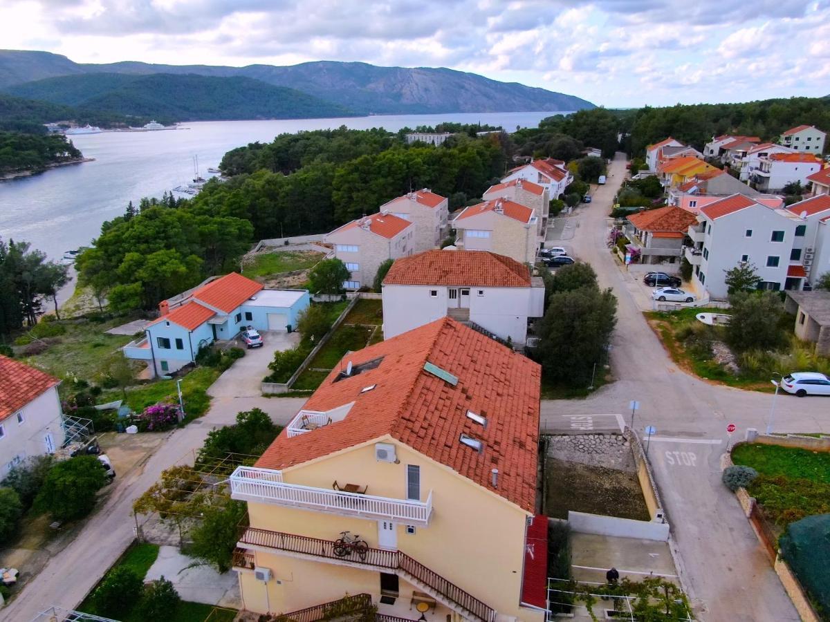 Apartments Sea & Sky Stari Grad  Dış mekan fotoğraf