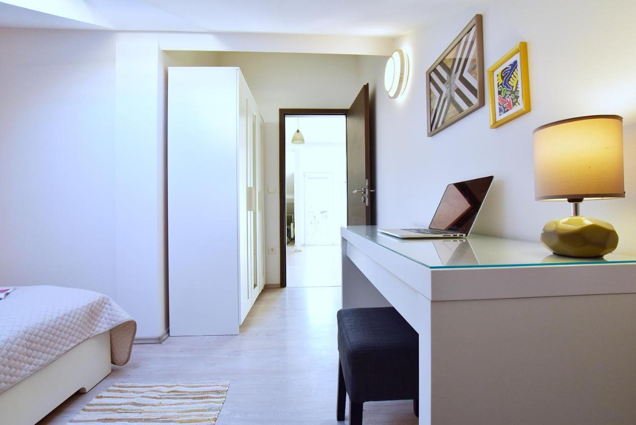 Apartments Sea & Sky Stari Grad  Dış mekan fotoğraf