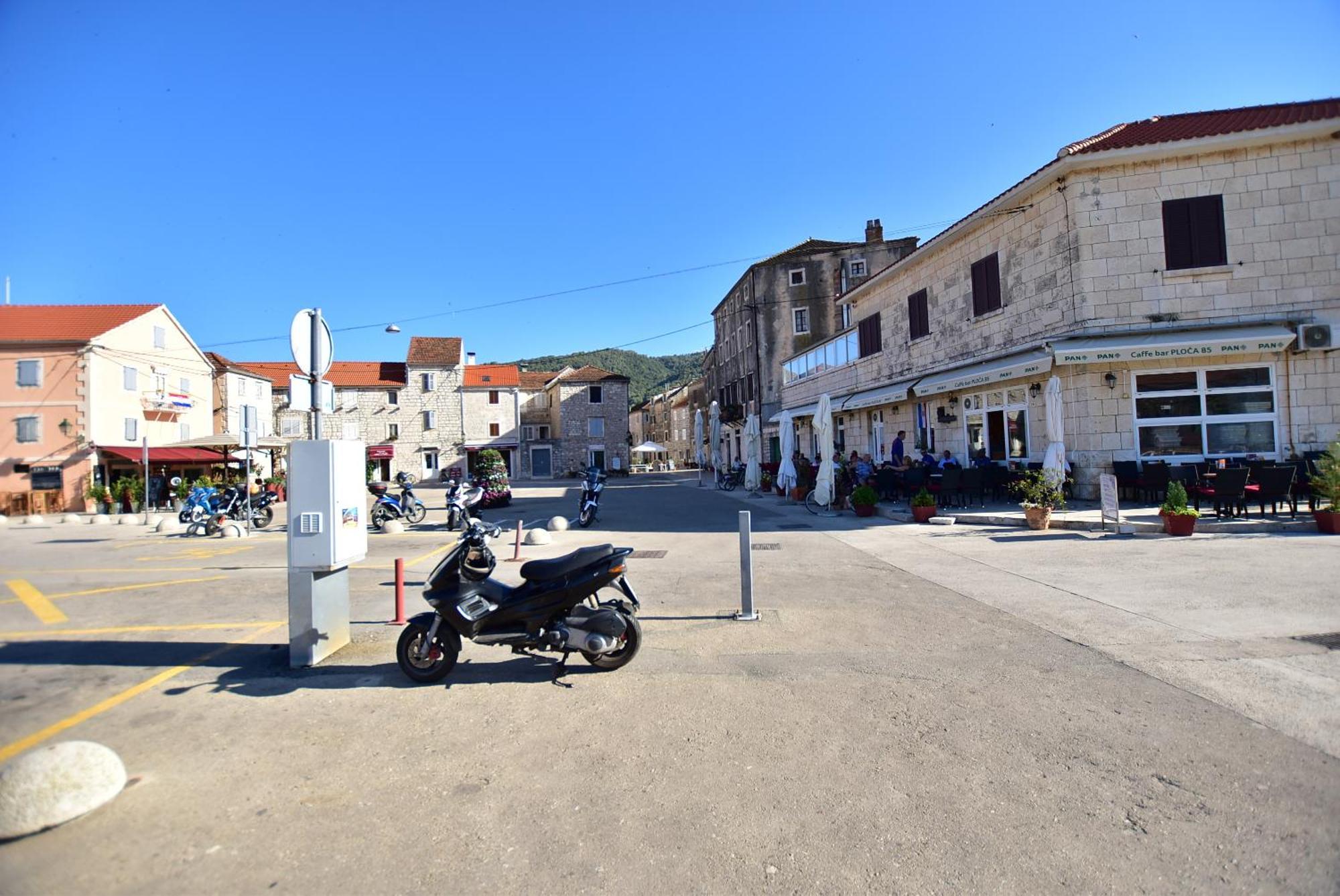 Apartments Sea & Sky Stari Grad  Dış mekan fotoğraf